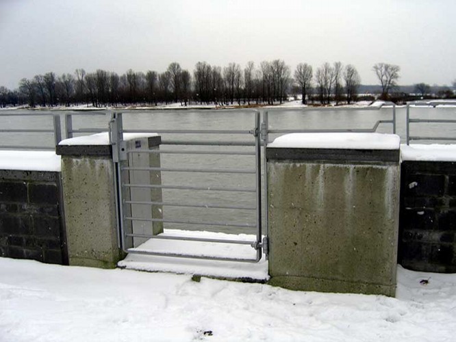 n_w12_n_dam_02-2010.jpg