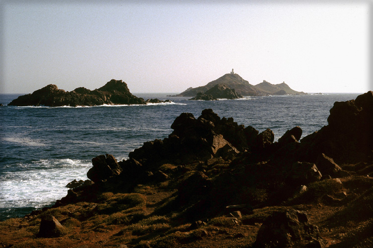 n_21_ajaccio_iles_sanguinaires_1987.jpg