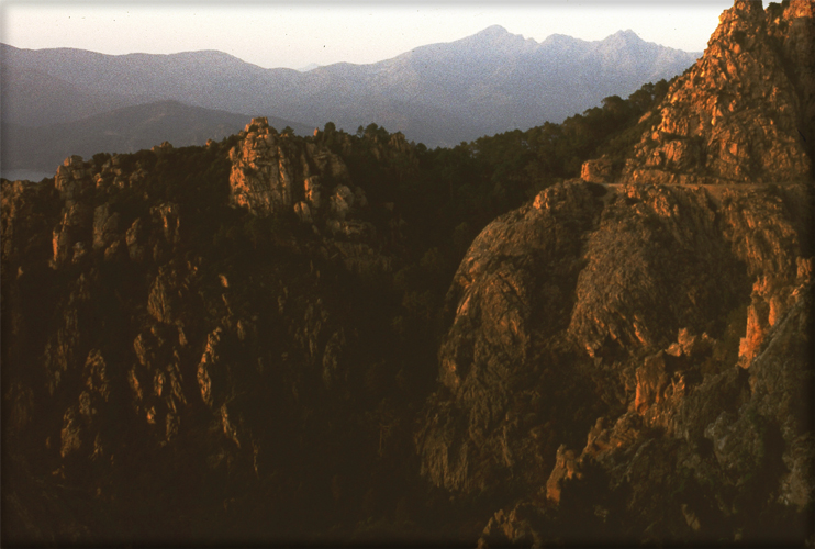 n_07_d81_calanche2_1987.jpg