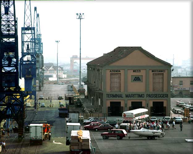 n_06_livorno_terminal_1987.jpg