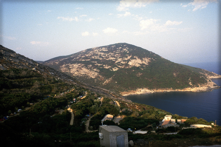 n_18_d81_golfo_galeria_1985.jpg